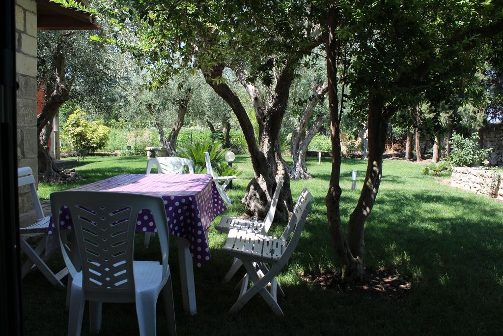 Appartamento Le Tre Palme Frigintini Δωμάτιο φωτογραφία